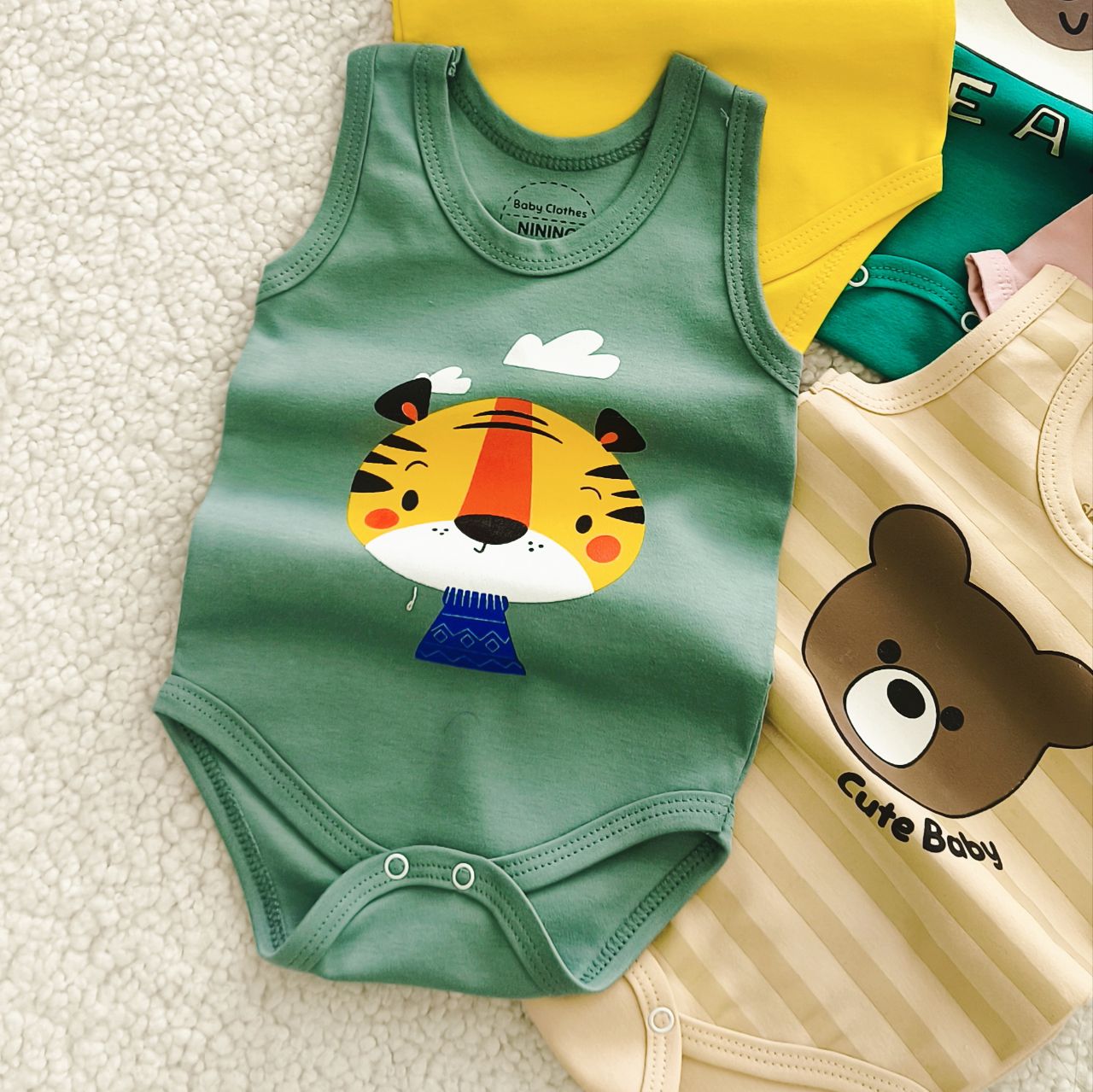 سیسمونی تربچه بادی زیردکمه رکابی نوزادی پنبه اعلا مدل آنا (۰ تا ۳۰ ماه) ۱۵۳۳