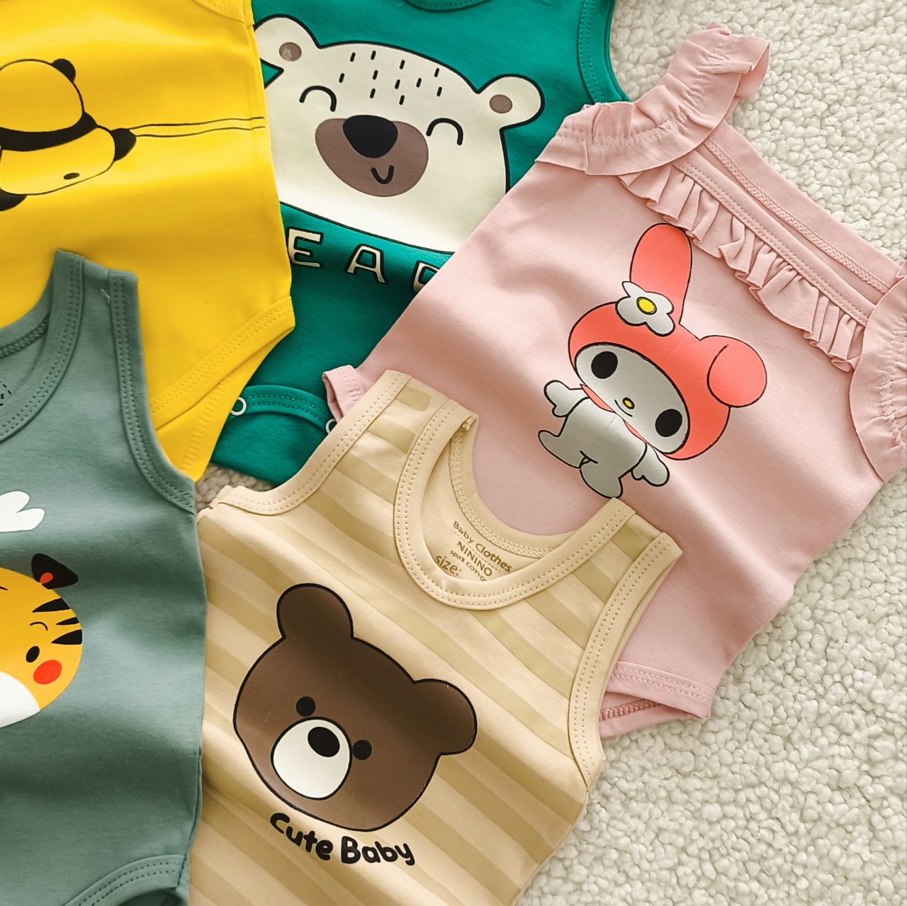 سیسمونی تربچه بادی زیردکمه رکابی نوزادی پنبه اعلا مدل آنا (۰ تا ۳۰ ماه) ۱۵۳۳