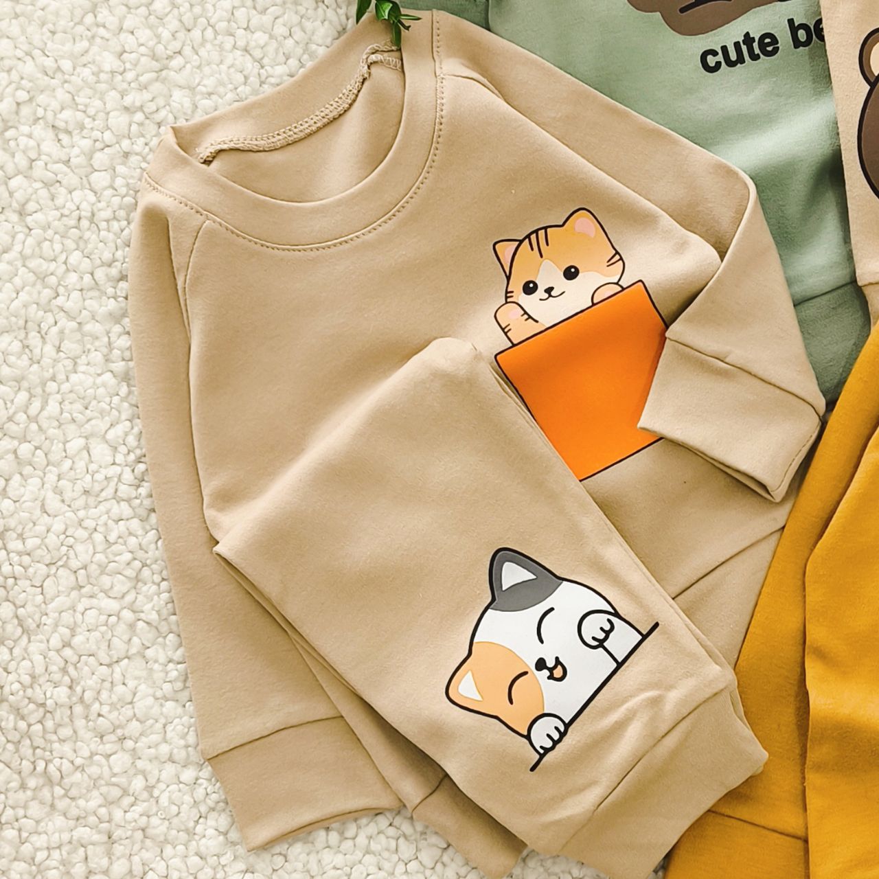 سیسمونی تربچه بلوز شلوار بچه گانه پاییزه پنبه دورو مدل درنا (۰ تا ۱۸ ماه) ۱۵۴۰