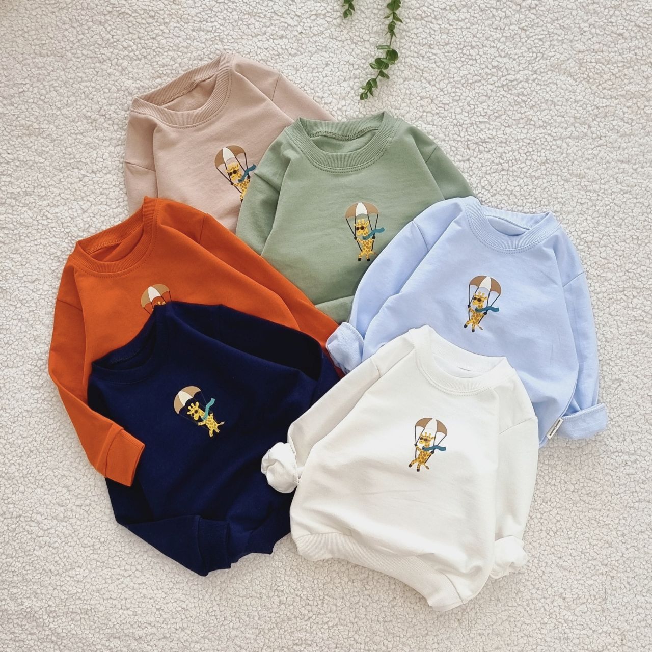 IMG_20260224_130038_527 بلوز بچه گانه پنبه دورس مدل زرافه (۲ تا ۳۶ ماه) ۱۵۶۷ - Image 1